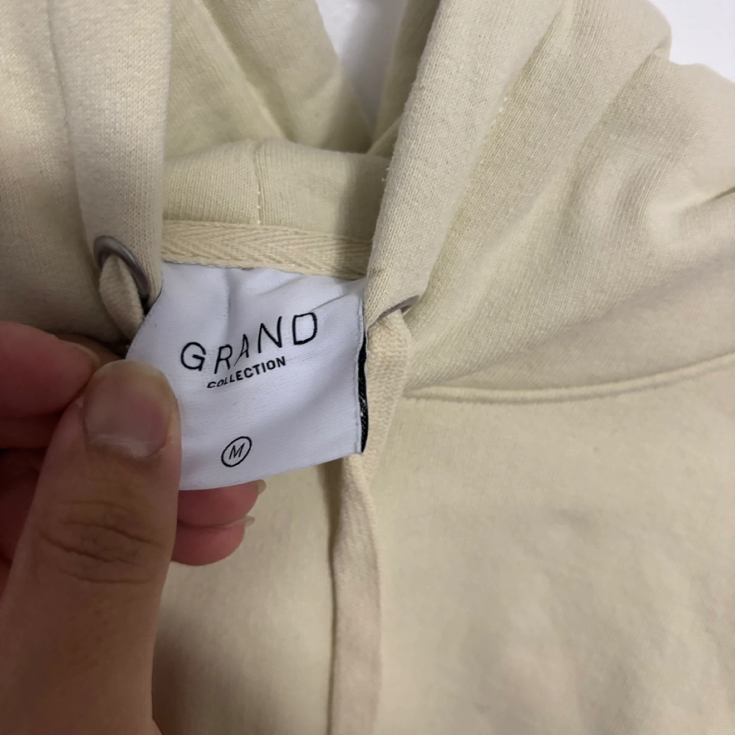 GRAND Collection Hoodie - Size M - photo 4