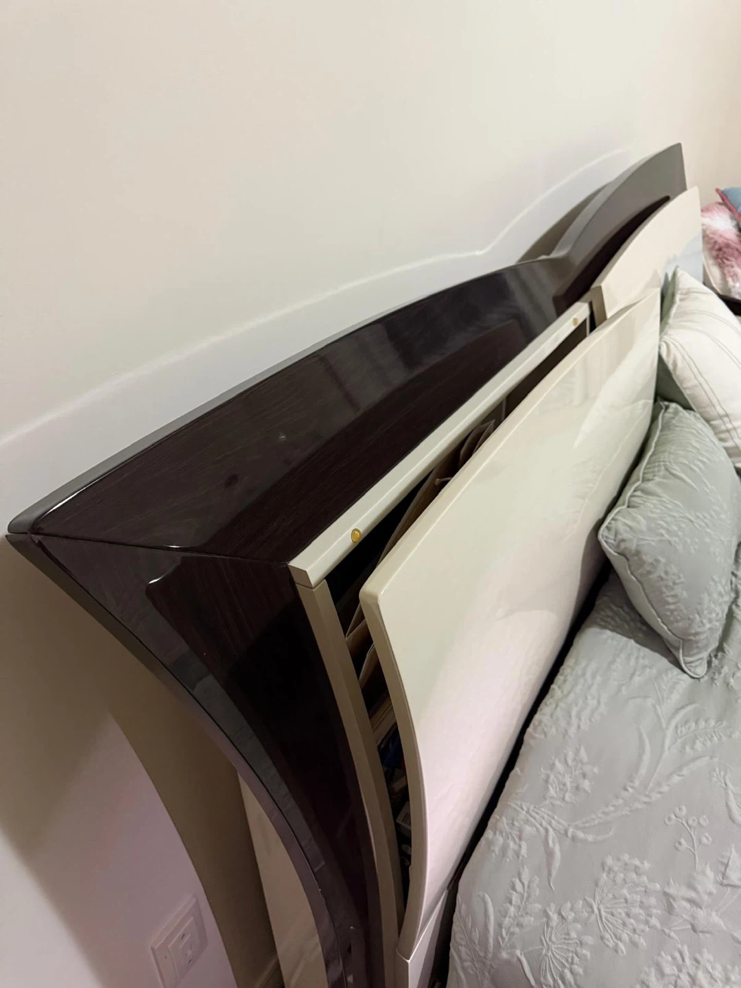 Queen Bedroom Set - photo 3