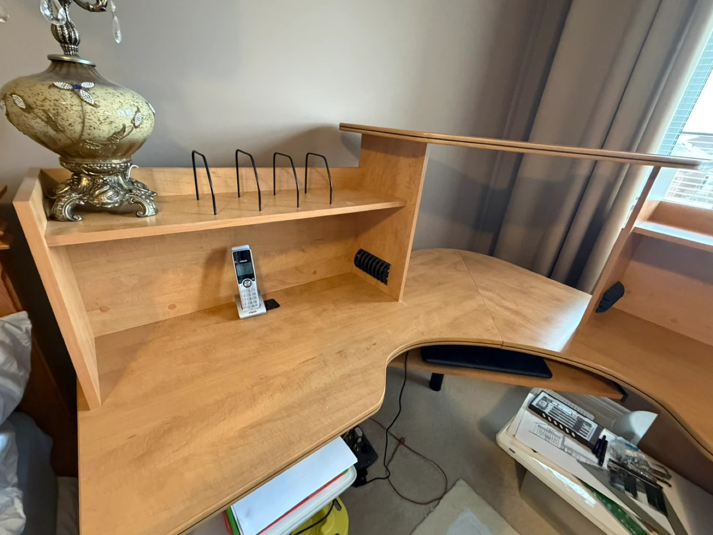 L-shaped computer desk - excellent condition - photo 4