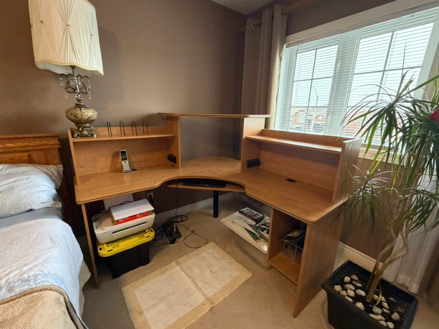 L-shaped computer desk - excellent condition