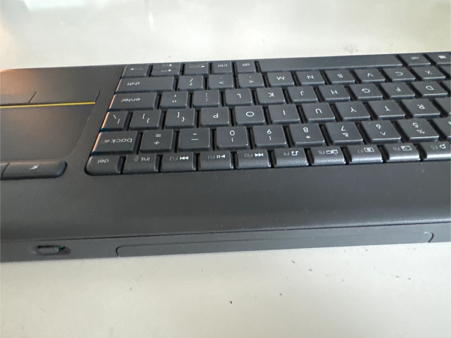 Logitech K400 Plus Wireless Touch Keyboard - photo 4