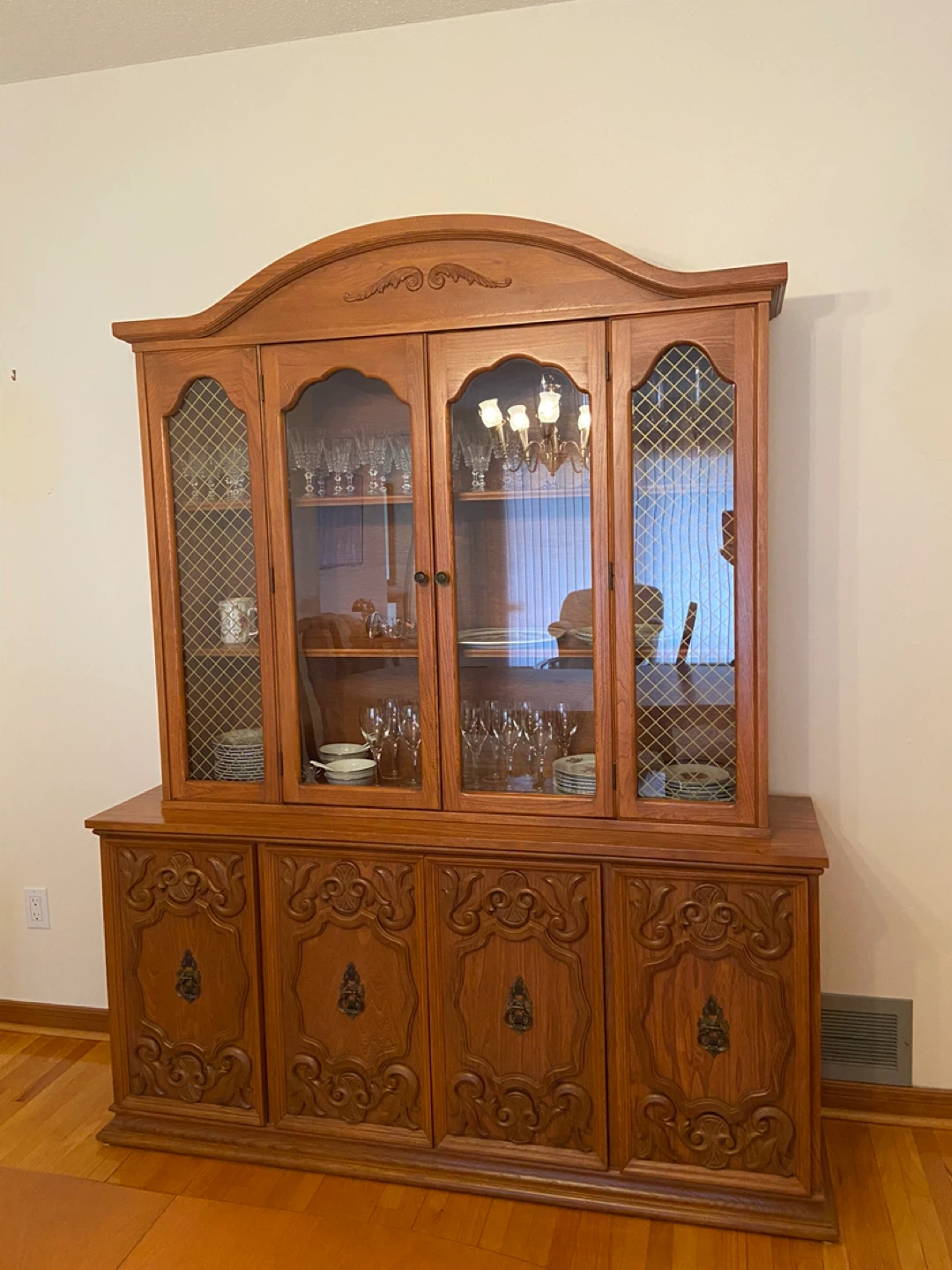 Fruitwood Dining Table Set with Hutch - photo 3