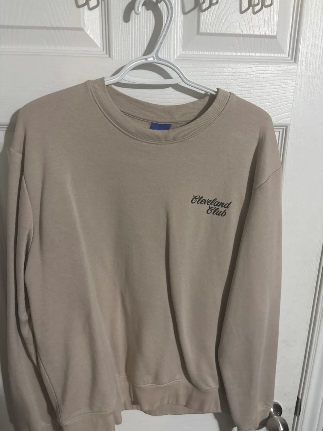 Cleveland Club Beige Sweatshirt