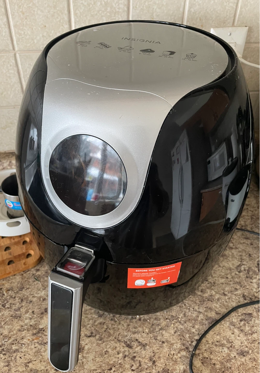 Insignia Air Fryer - photo 2
