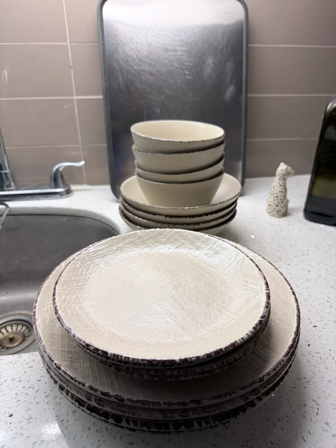 Dinnerware Set - Plates and Bowls