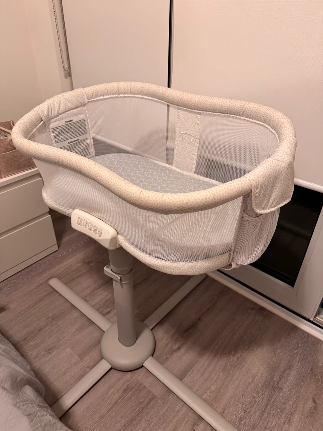 Halo BassiNest Swivel Sleeper