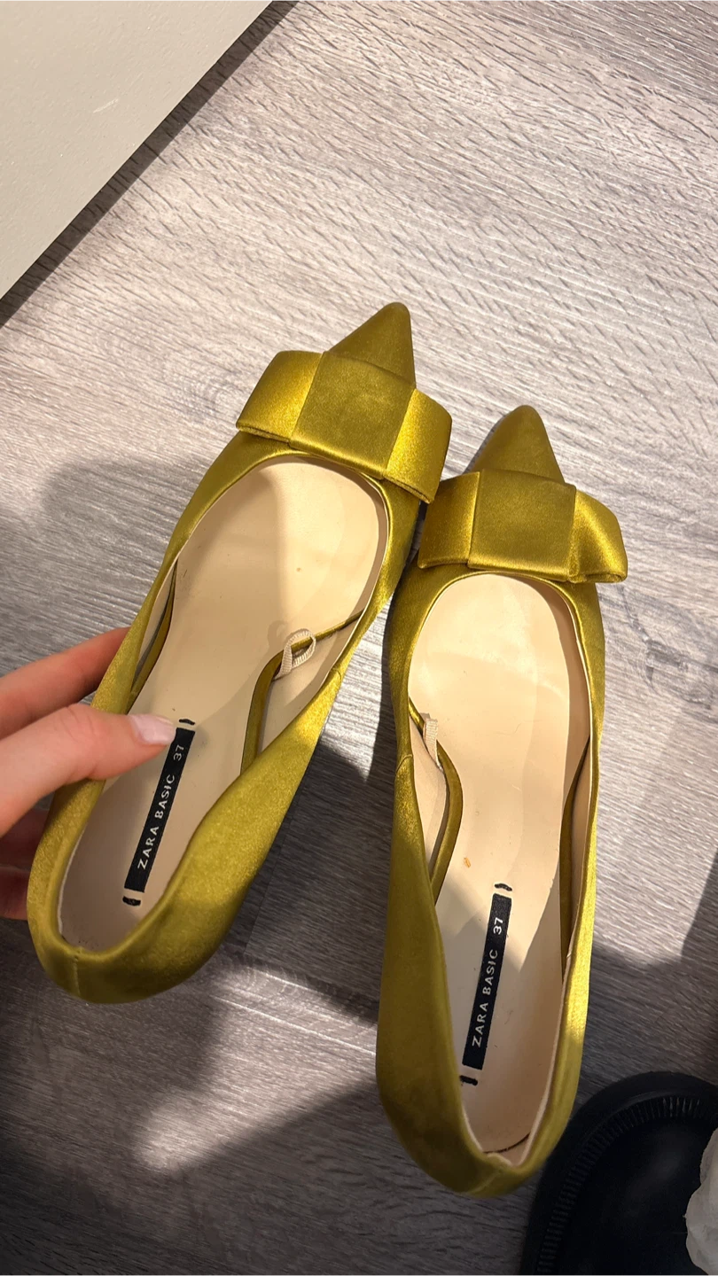 Zara Basic Heels - Size 37 - photo 2