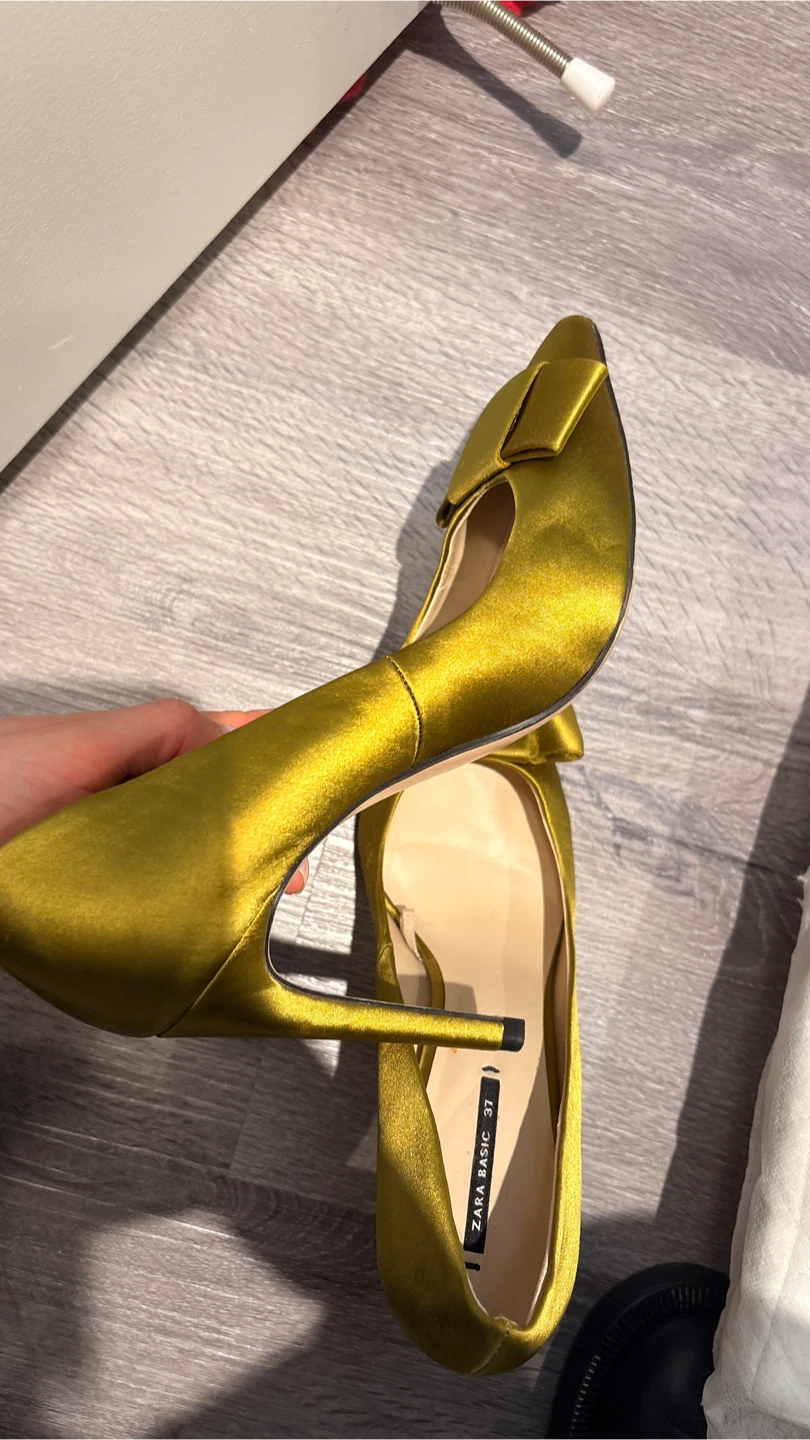 Zara Basic Heels - Size 37