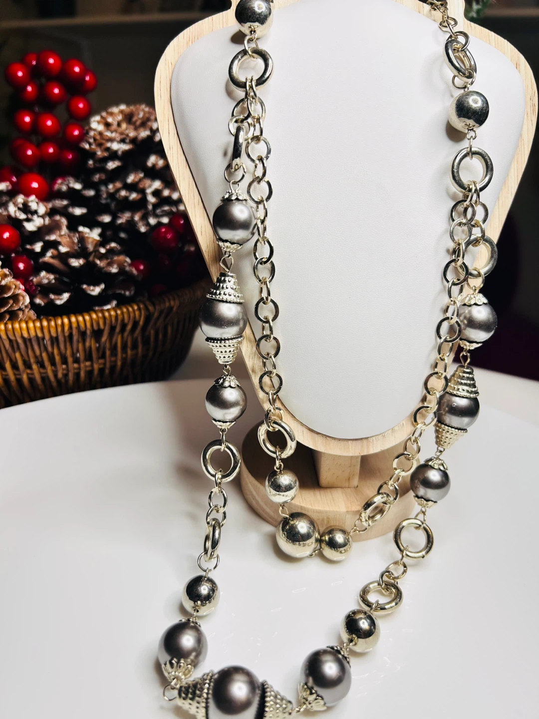 Beaded Silver Tone Necklace - photo 4