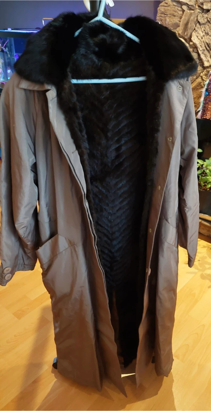 2 Vintage Removable Fur-Lined Long Coat - photo 3