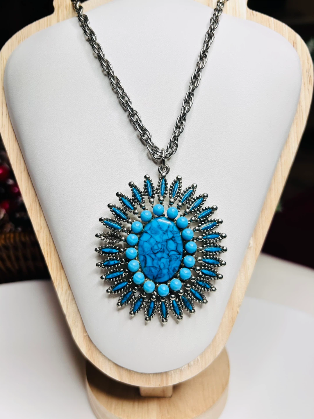 Turquoise & Silver Tone Necklace
