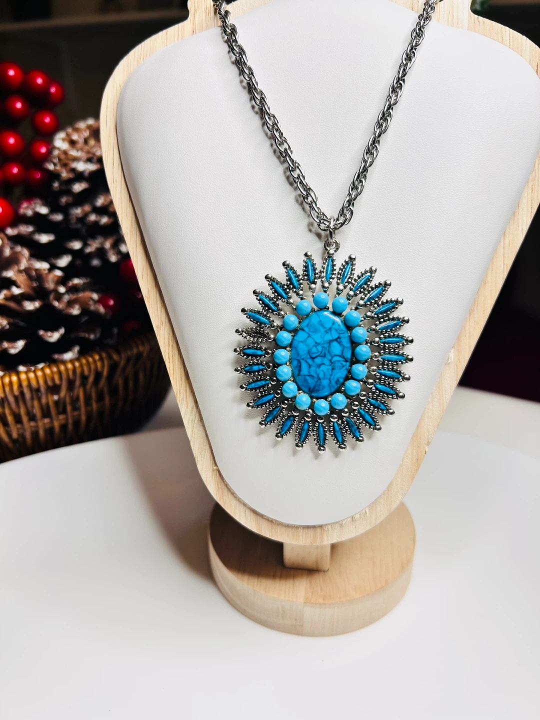 Turquoise & Silver Tone Necklace - photo 5