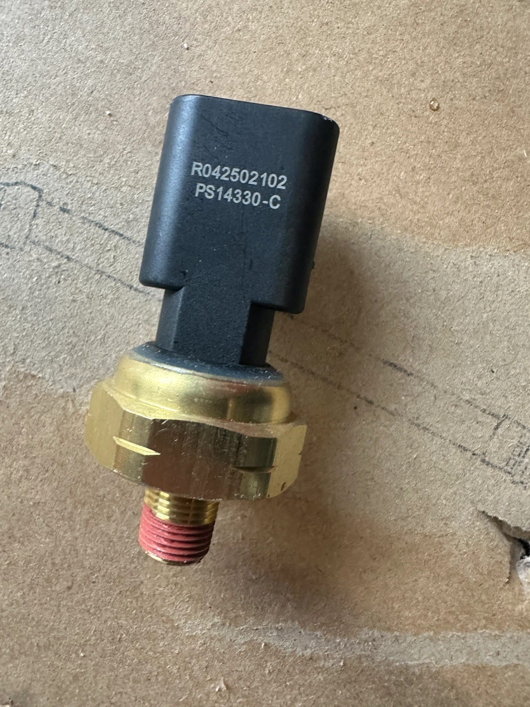 Engine Oil Pressure Sensor PS14330-C - photo 2