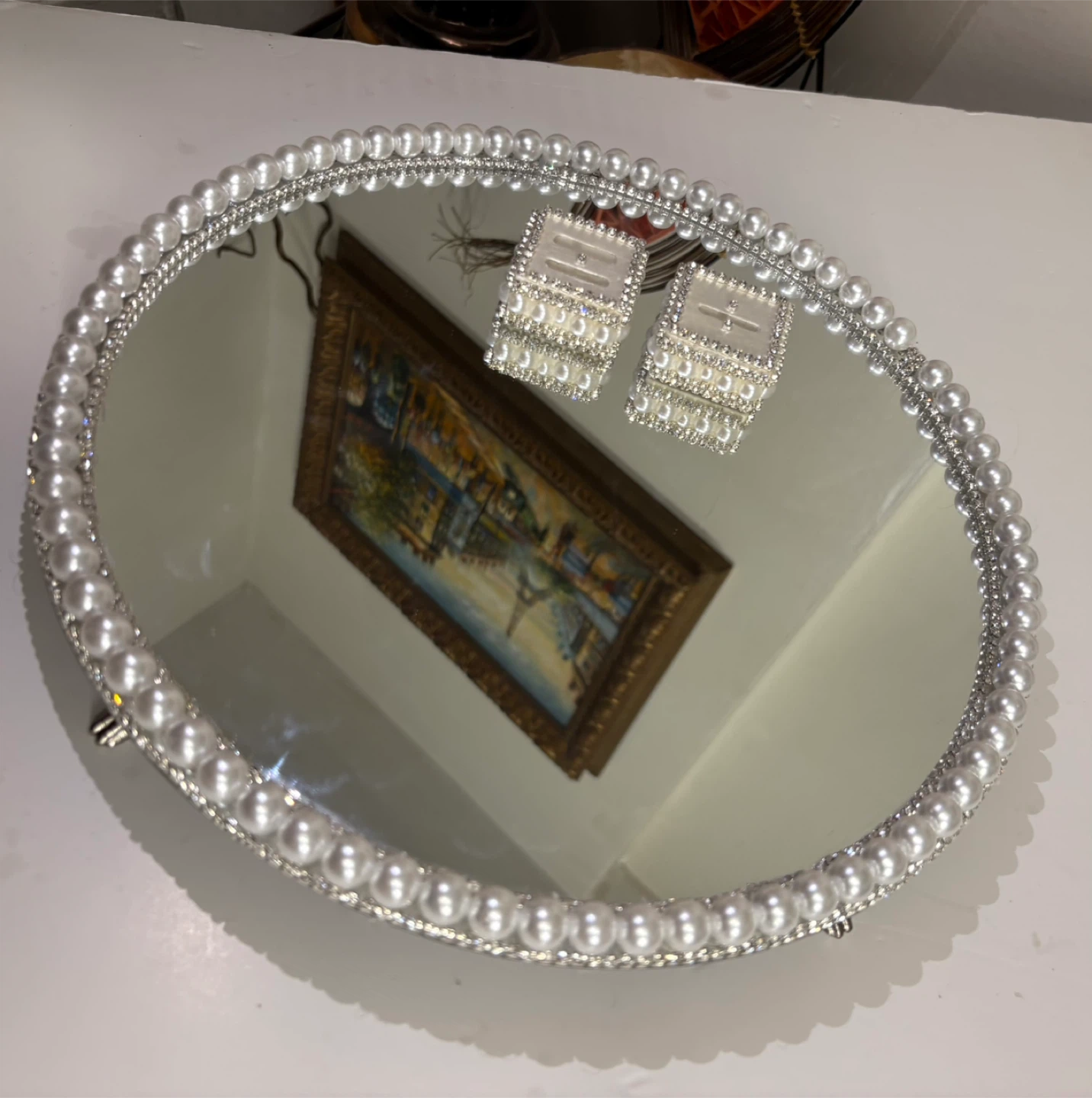 Round Mirror Tray with Faux Pearls & silver rhinestone Border - photo 2