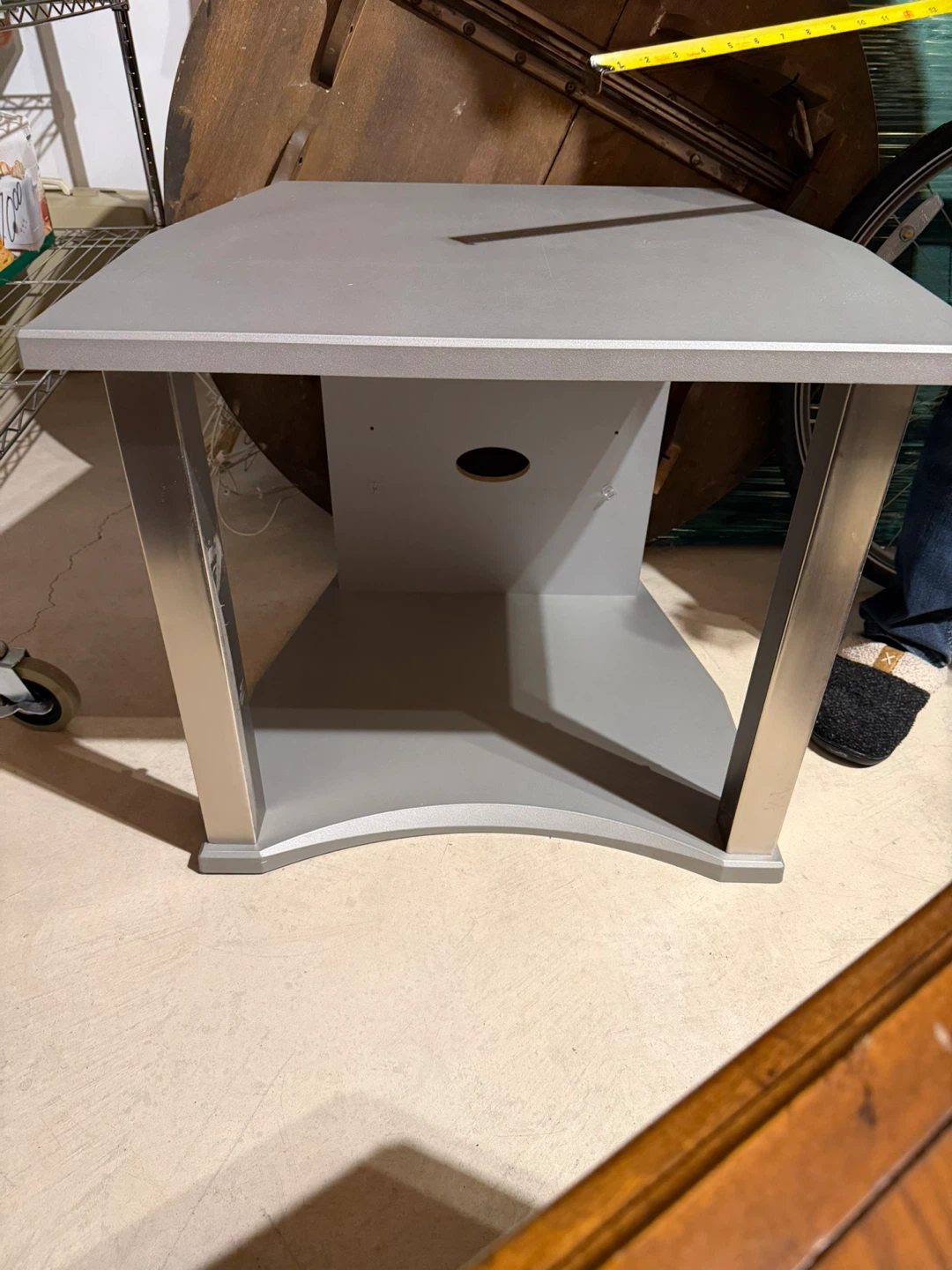 Tv stand with 2 glass shelves