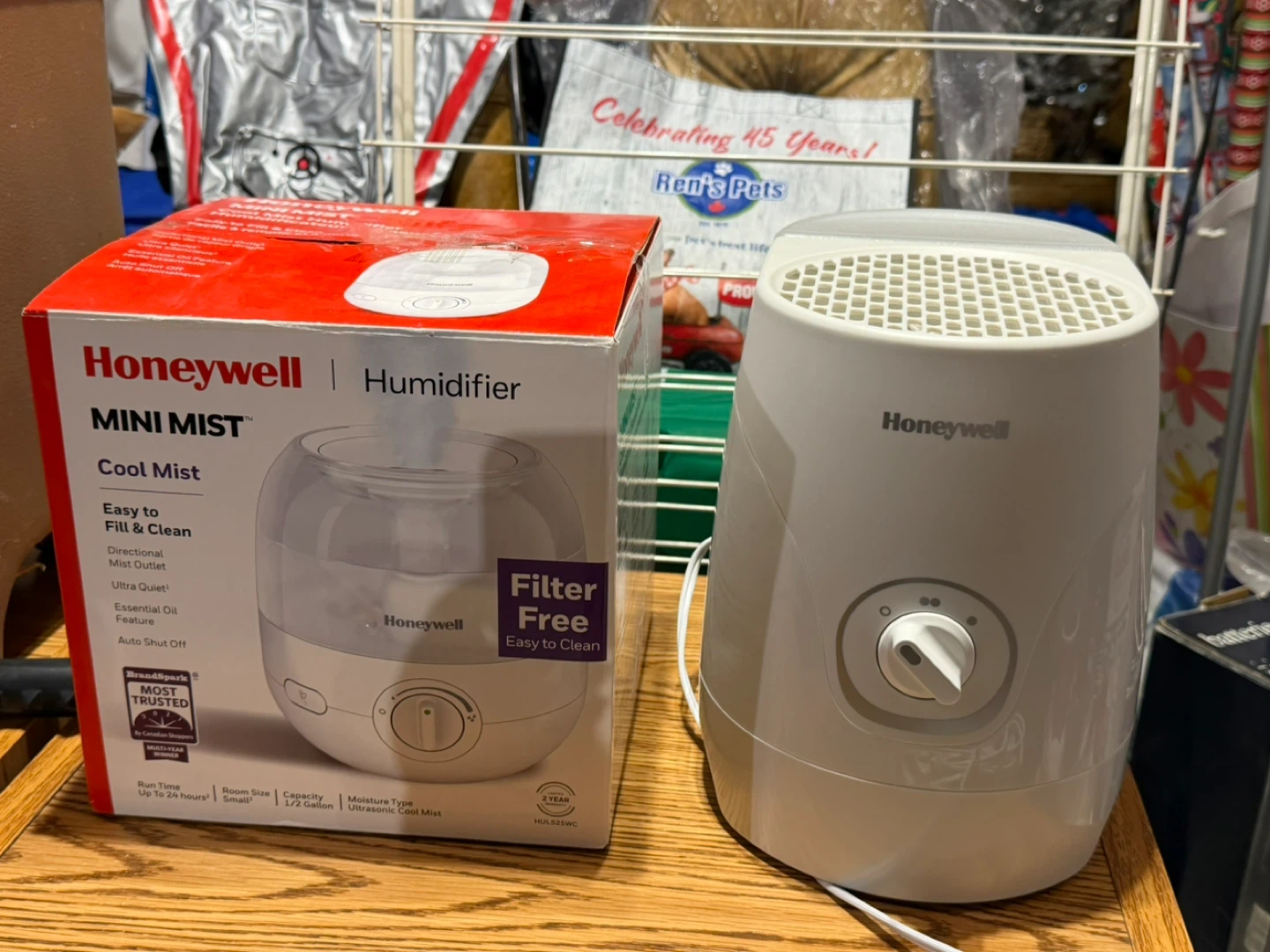 Honeywell humidifier. - excellent condition. Hardly used