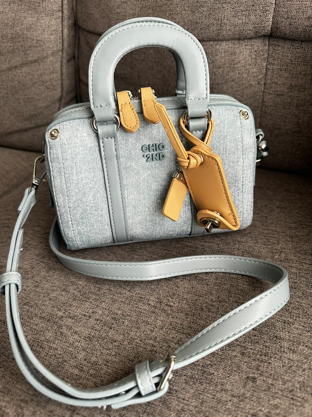 Crossbody bag