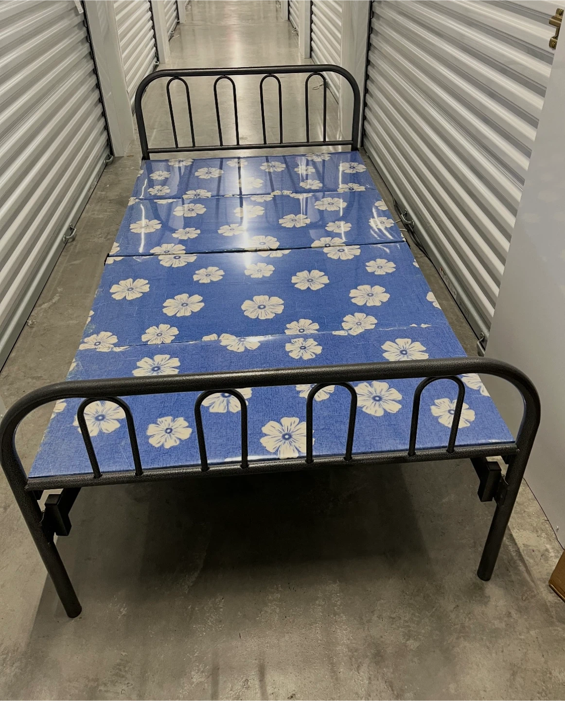 Folding Bed Frame - Floral Pattern - photo 2