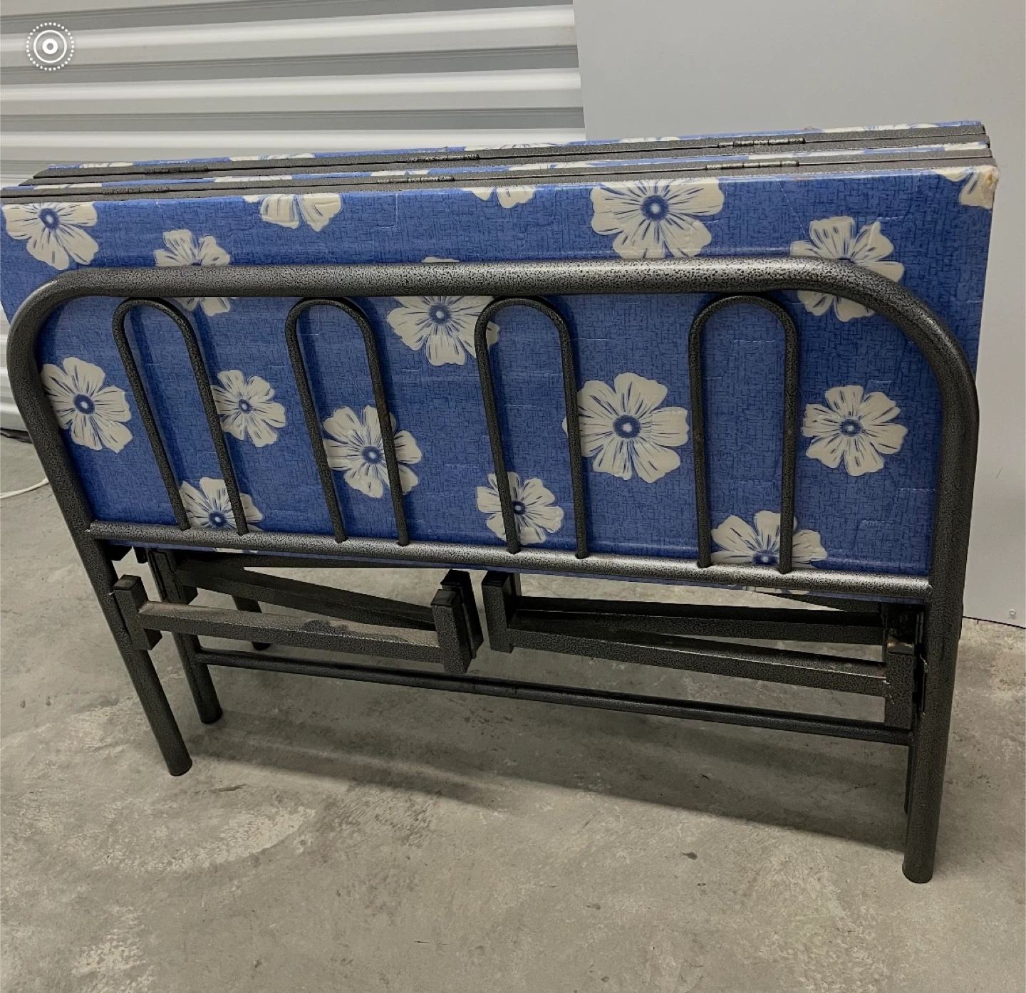 Folding Bed Frame - Floral Pattern