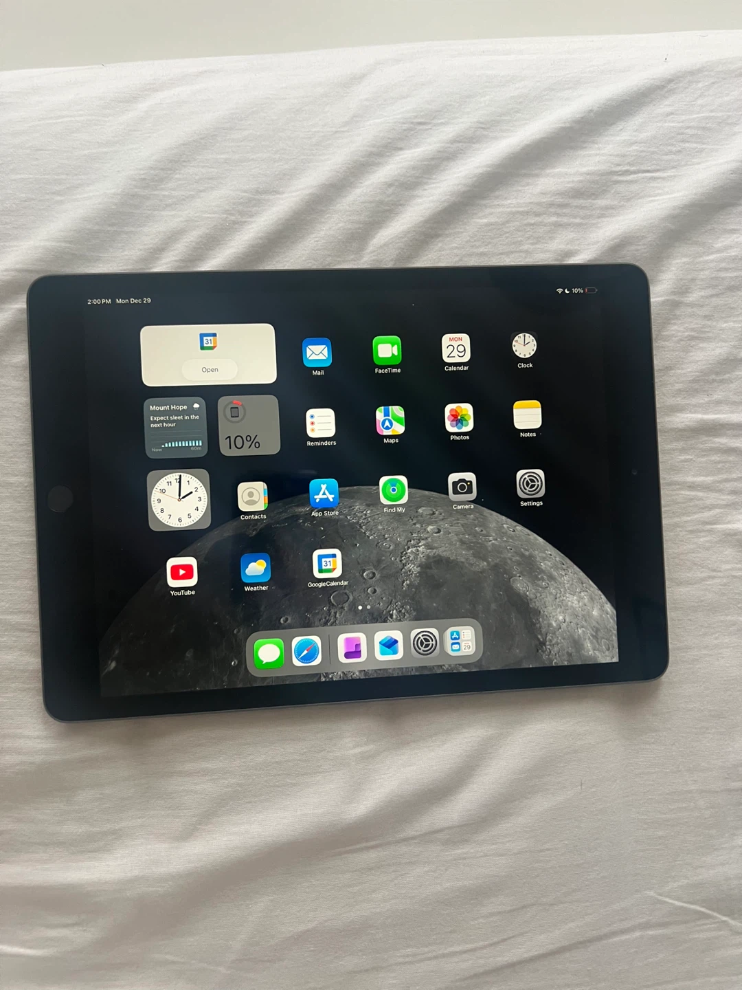 iPad (8th generation) 32GB with Apple Pencil