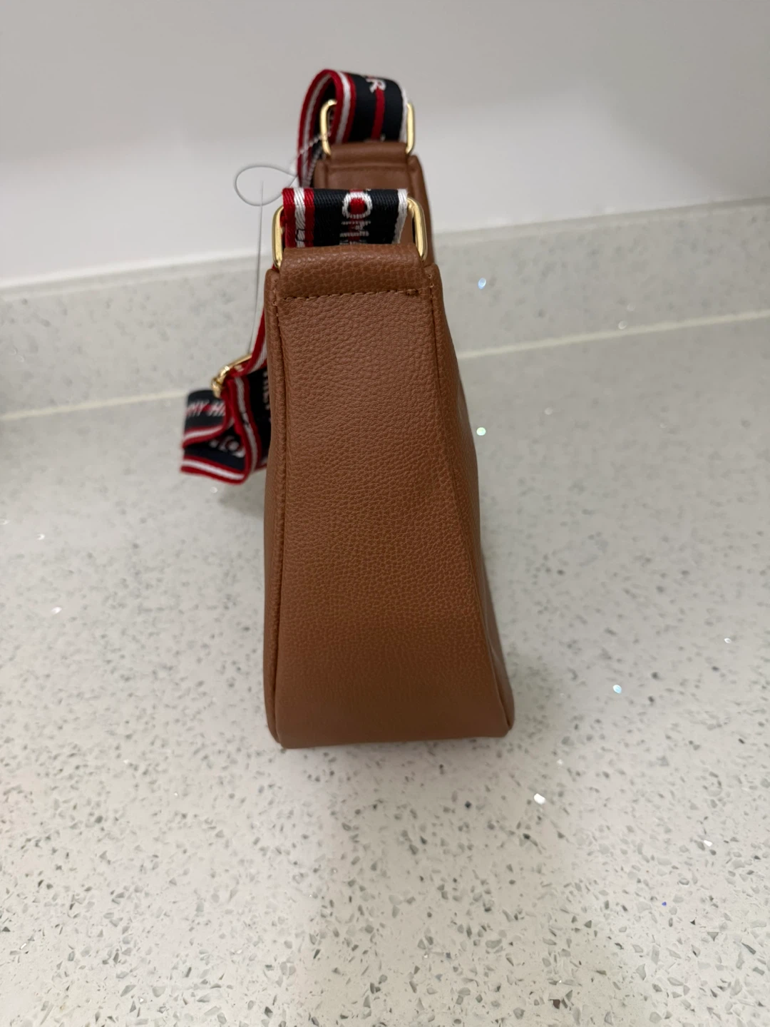 Tommy Hilfiger Brown Handbag - New with Tags! - photo 4