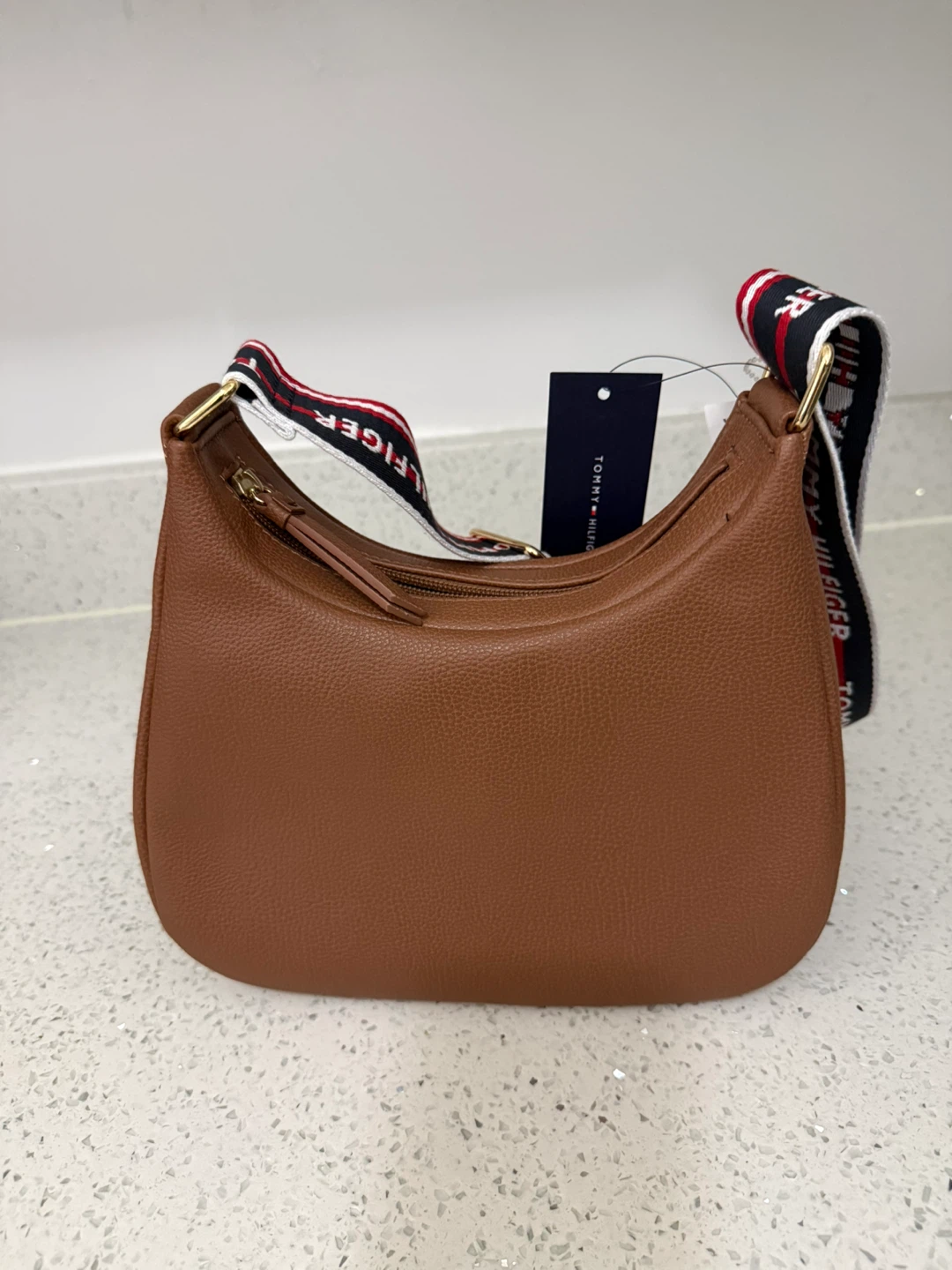 Tommy Hilfiger Brown Handbag - New with Tags! - photo 2