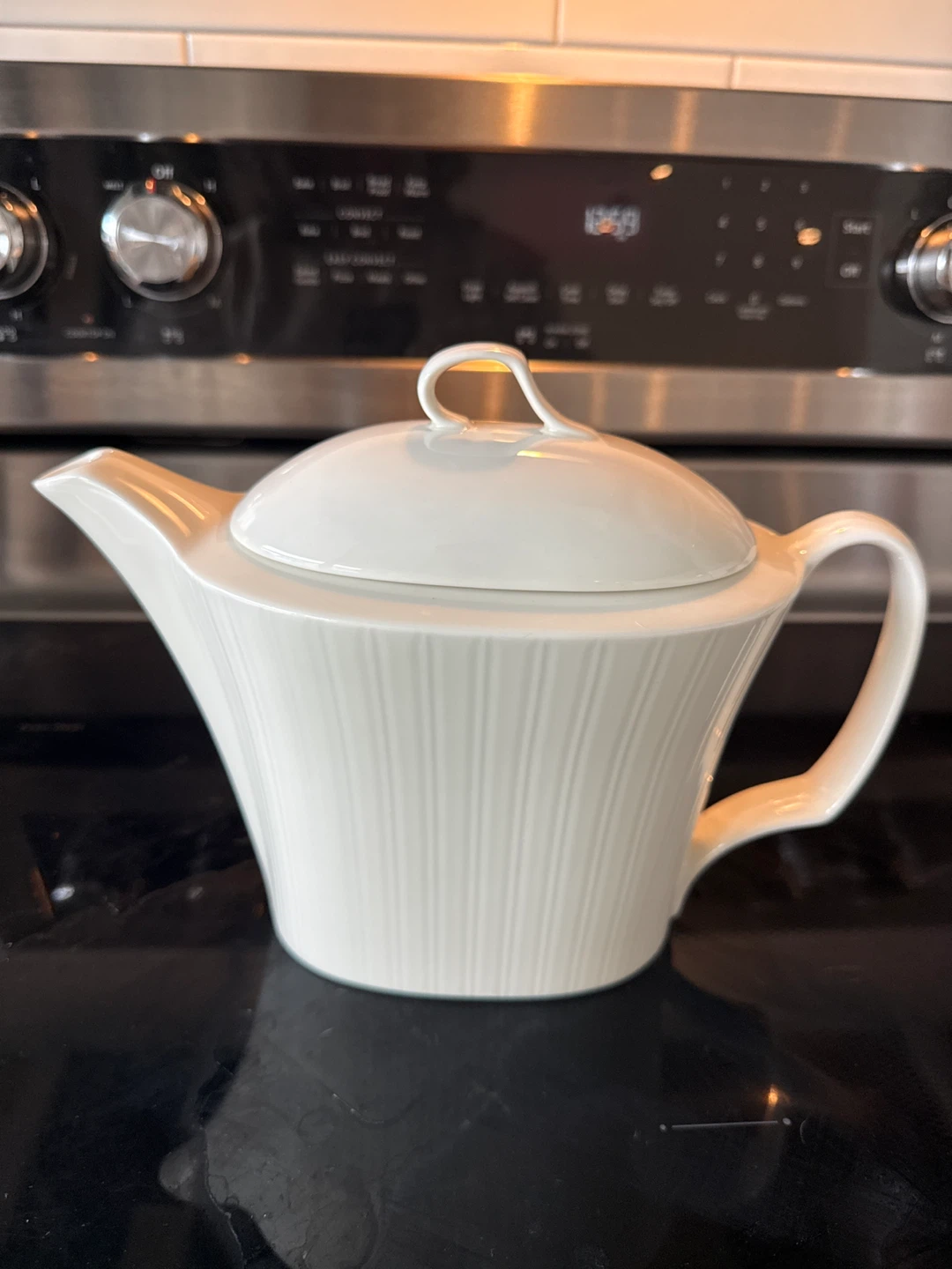 Vintage White Bone China Teapot with Lid - photo 3