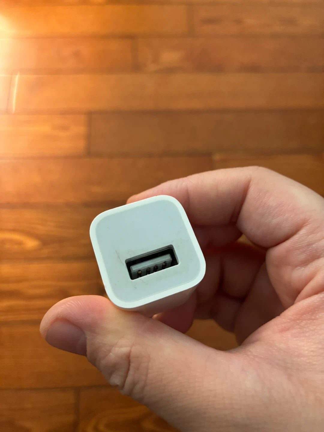Apple USB Wall Charger - photo 3