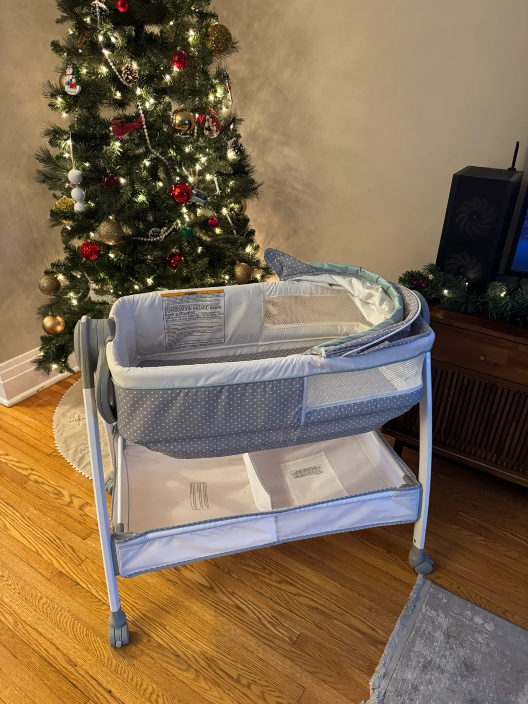 Graco dream suite bassinet + changing table - photo 5