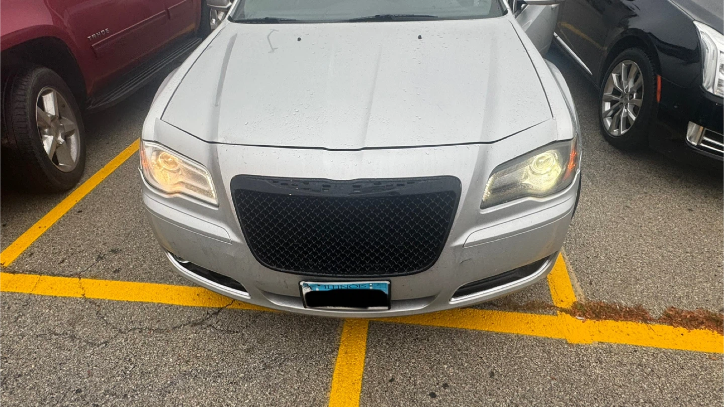 Chrysler 300S Sedan - Silver - photo 5