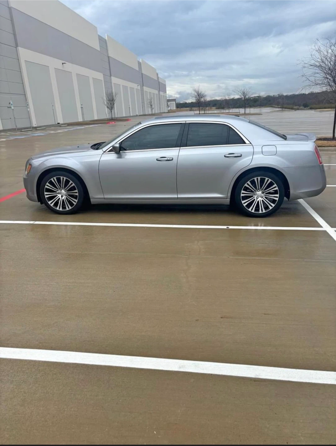 Chrysler 300S Sedan - Silver - photo 2