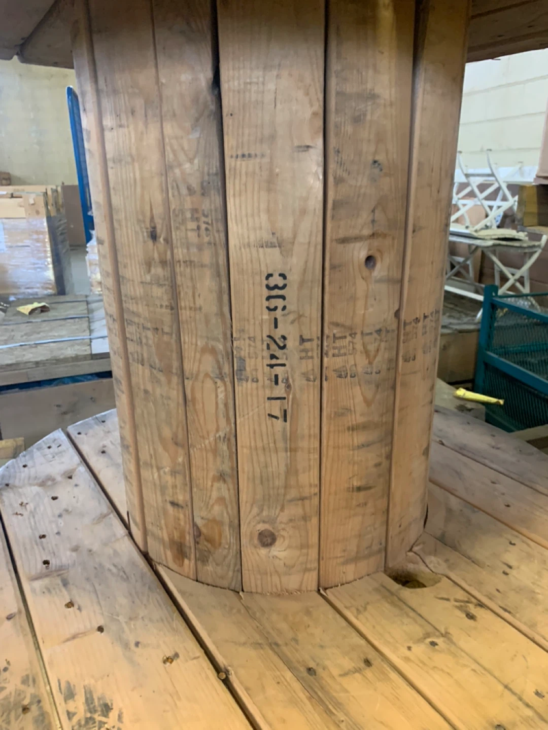 Wooden Cable Reel Table - photo 3