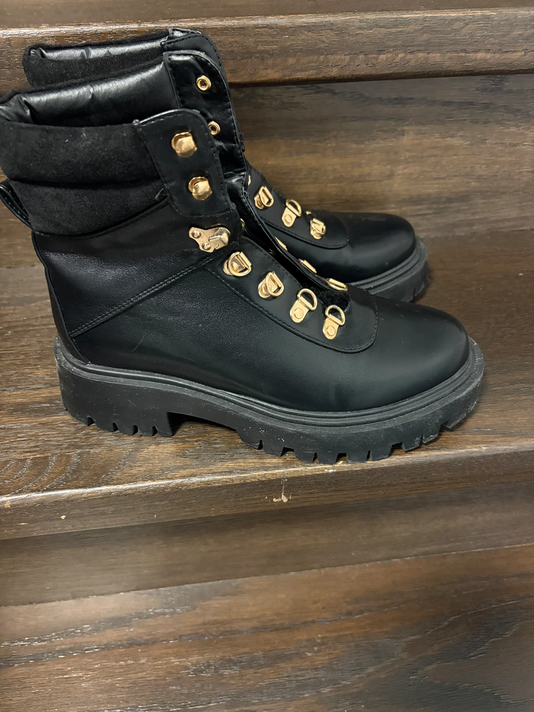 Black Ankle Boots Size 7 - photo 2