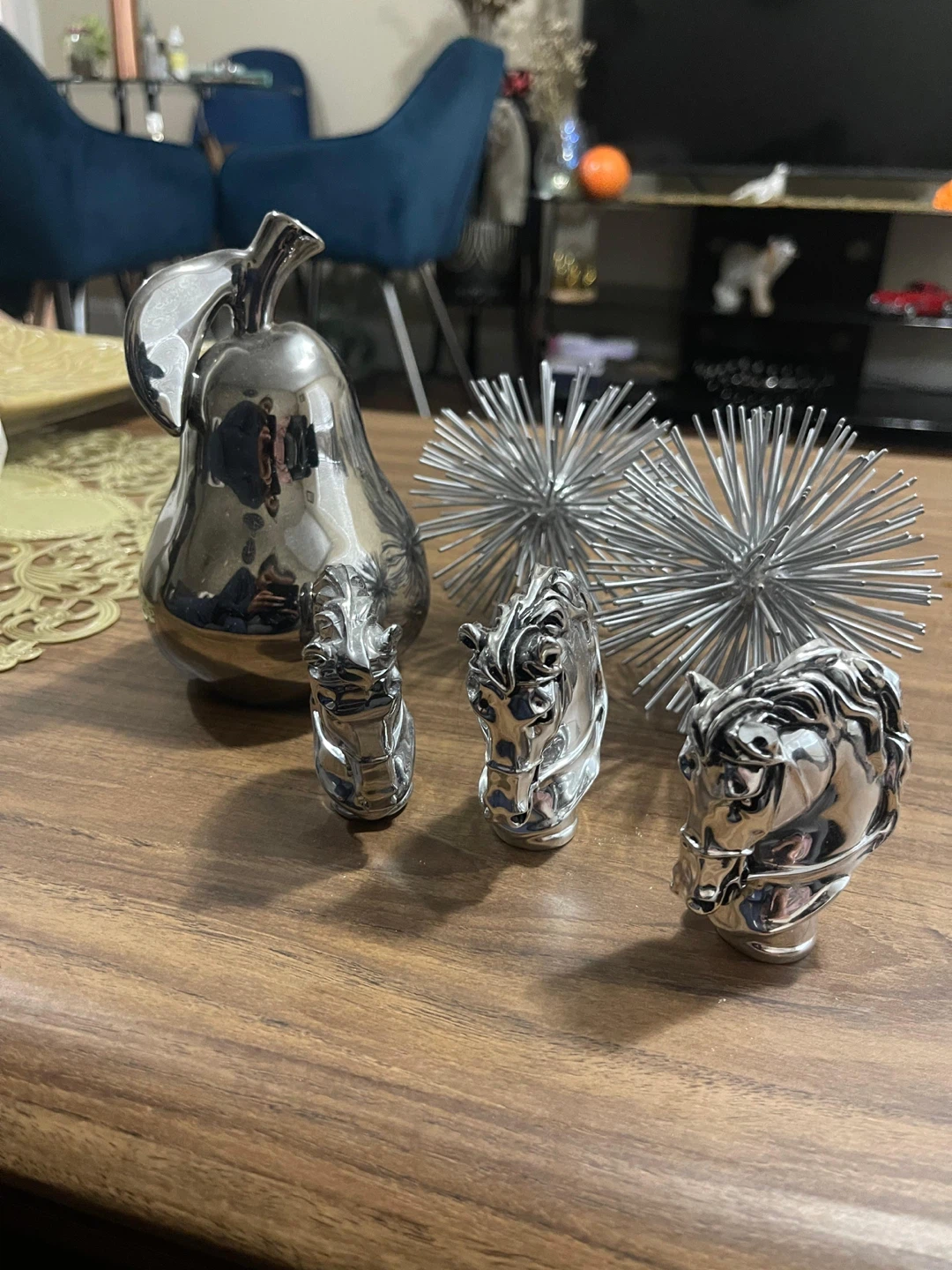 Assorted Home Decor Items - photo 2