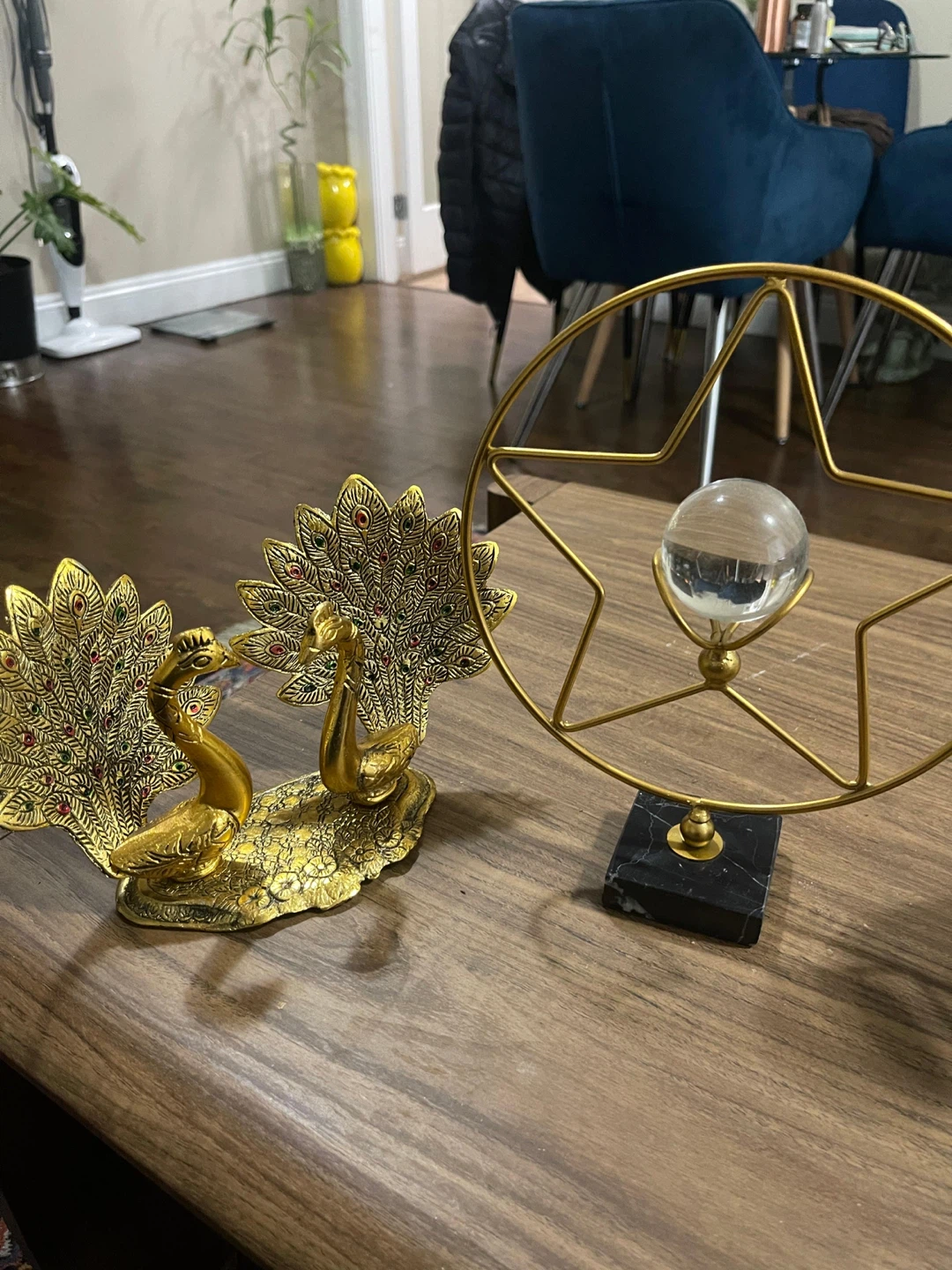 Assorted Home Decor Items - photo 3