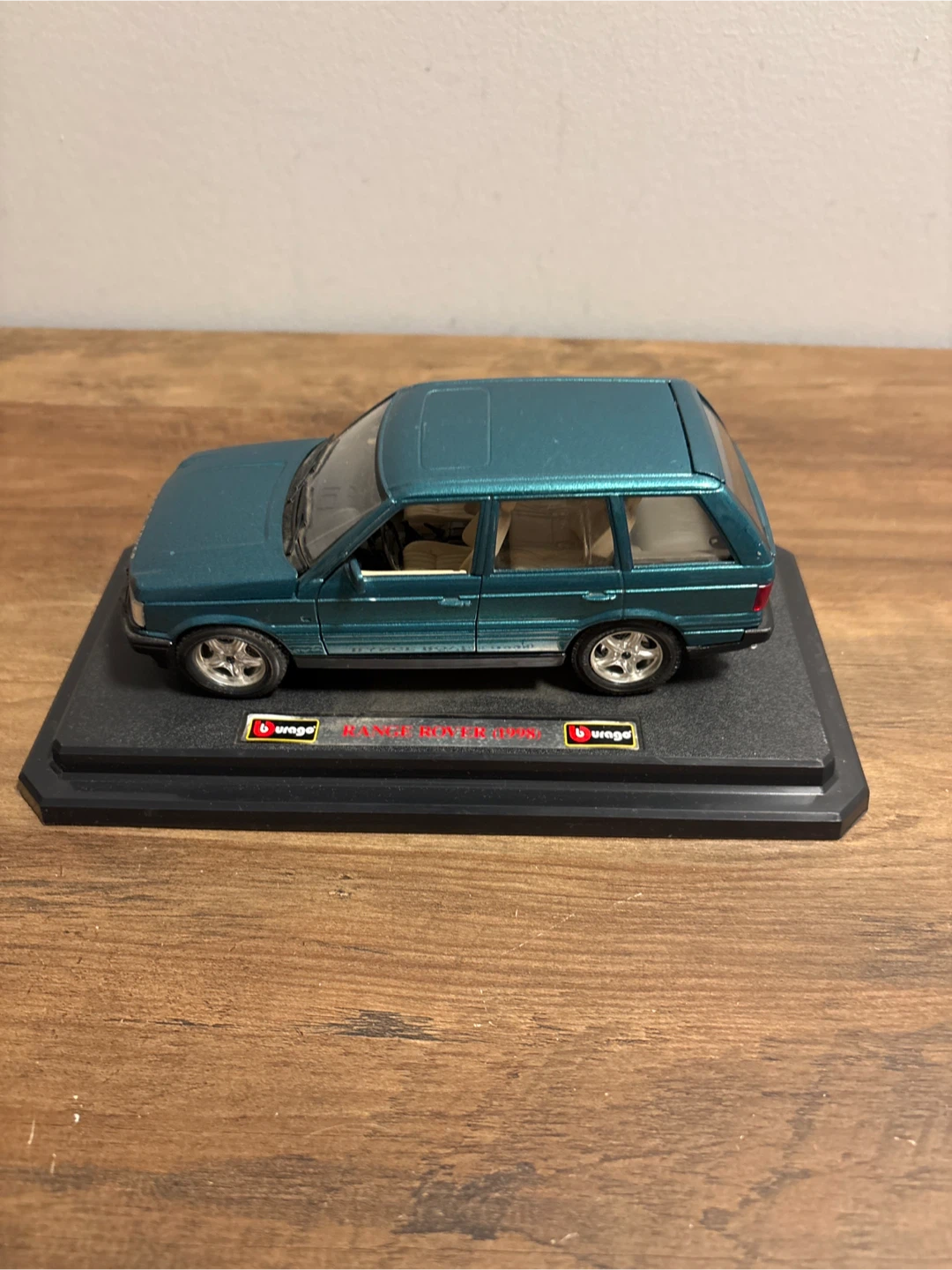 Burago Range Rover (1998) Diecast Model Car - photo 2