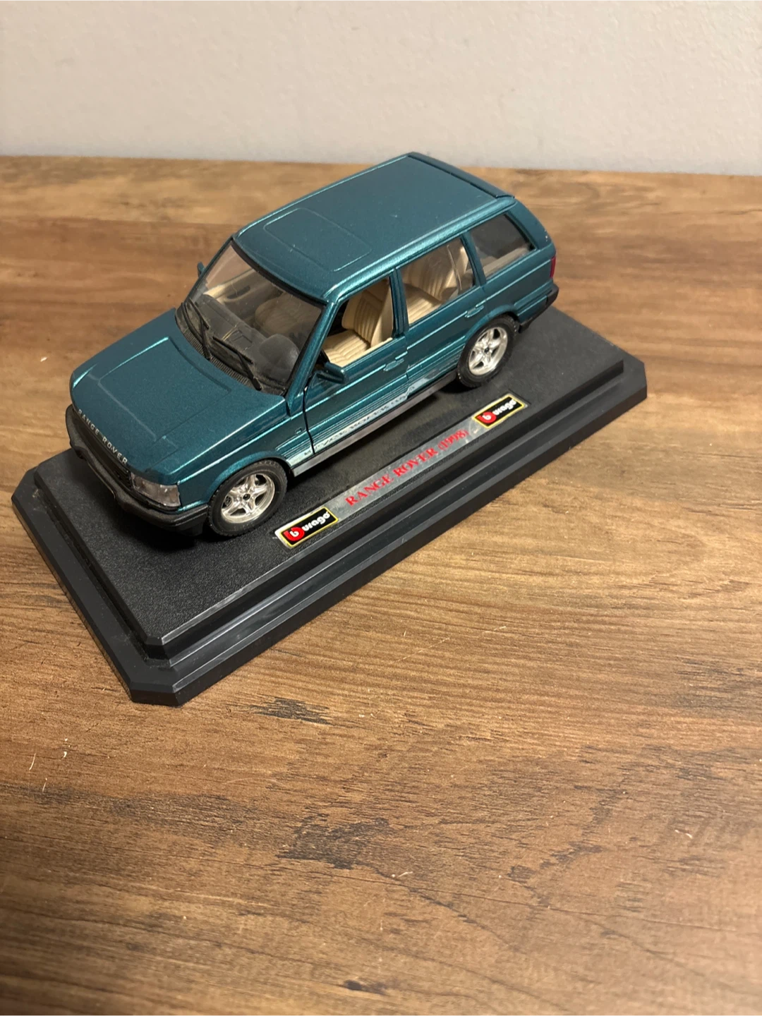 Burago Range Rover (1998) Diecast Model Car