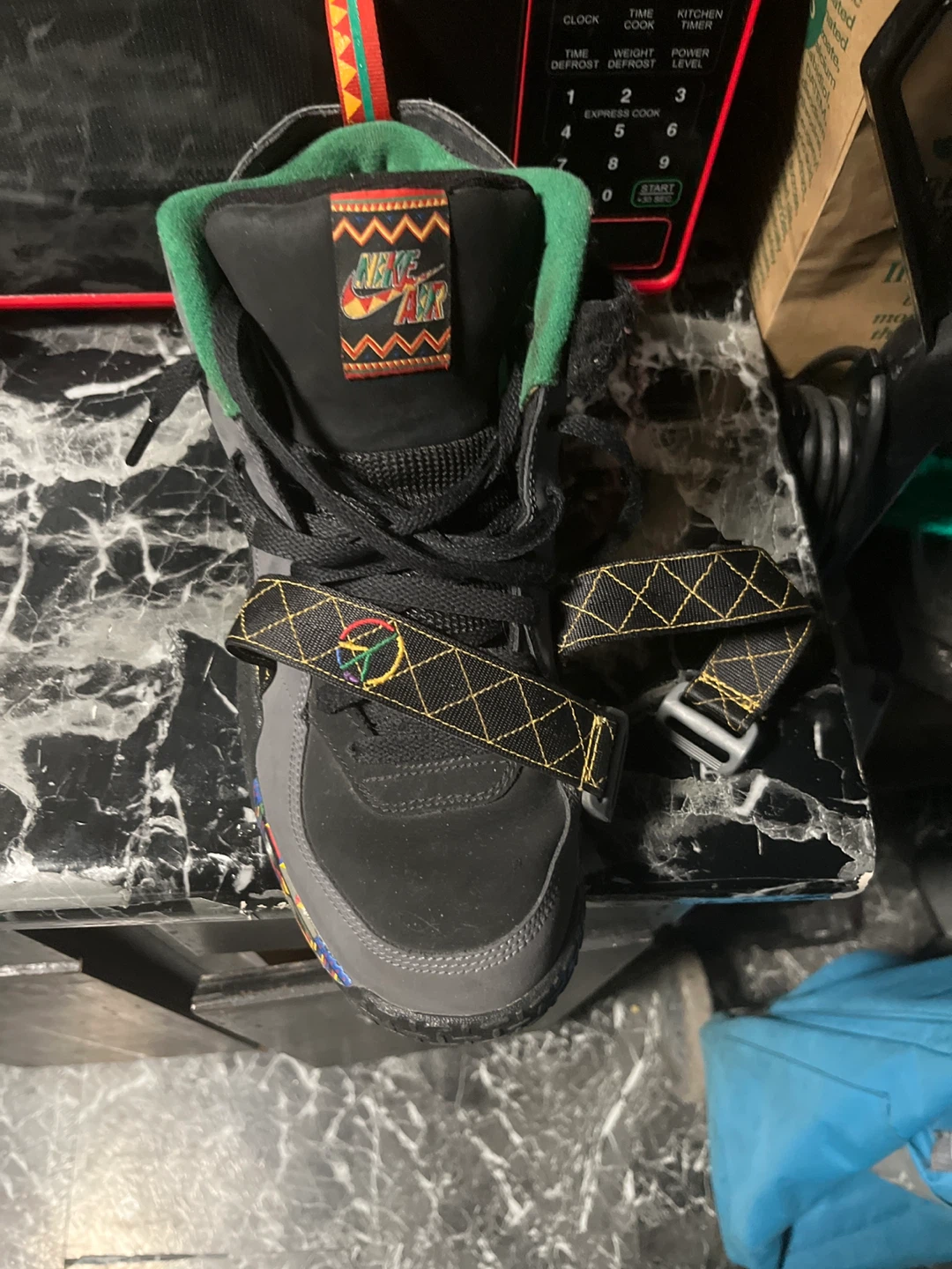 Nike Air Flight Huarache Basketball Shoes