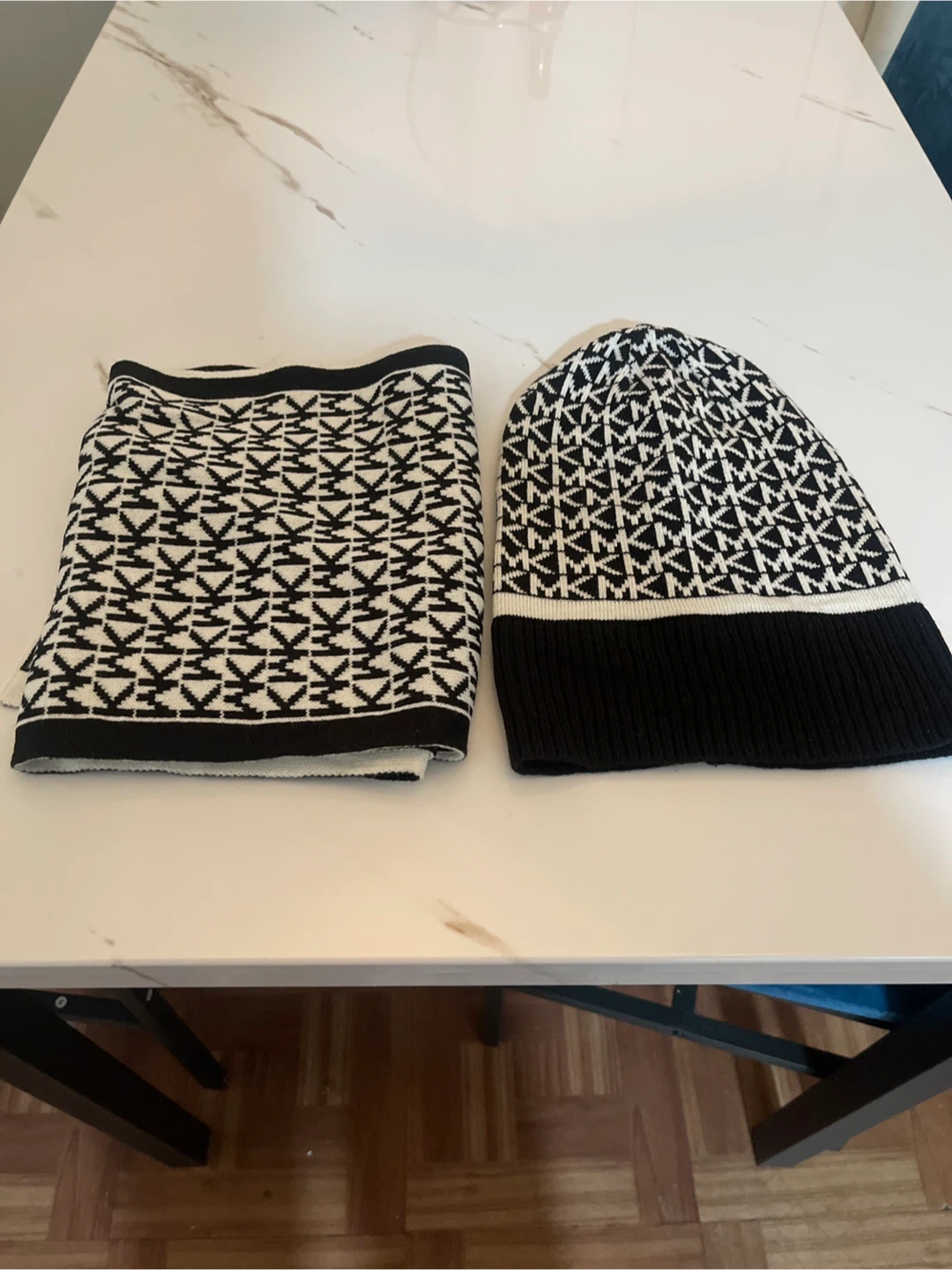 Michael Kors Beanie and Scarf Set