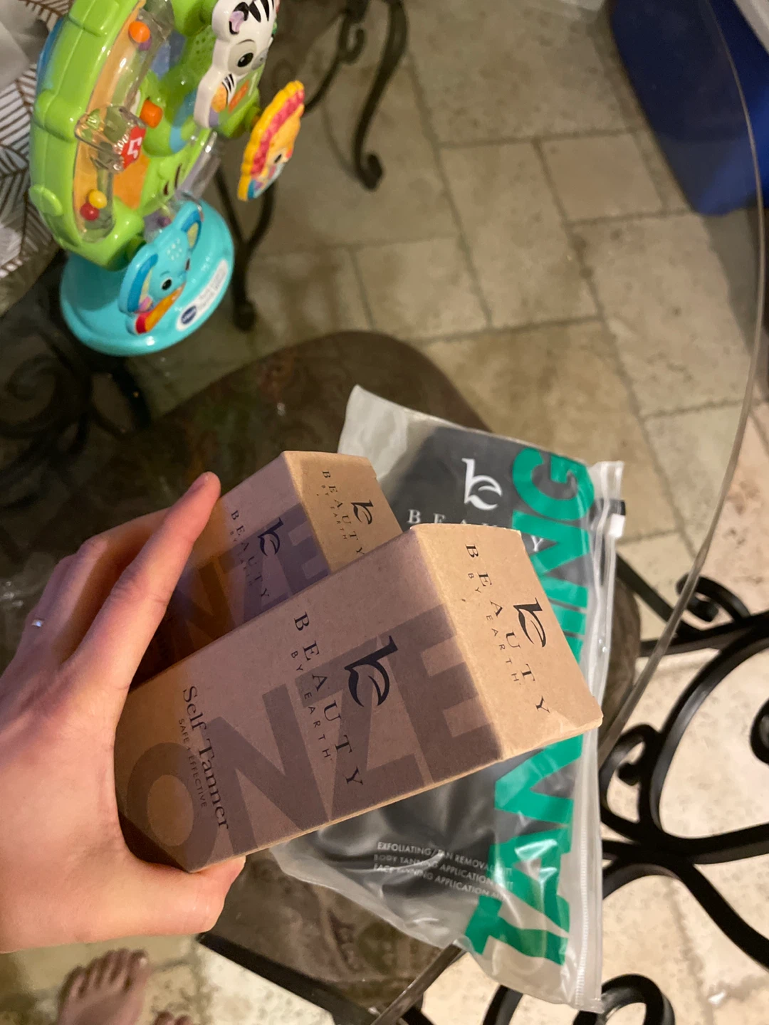 Beauty By Earth Self Tanner Set - photo 3