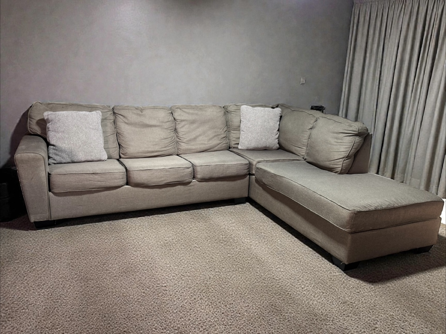 Taupe Sectional sofa - photo 3