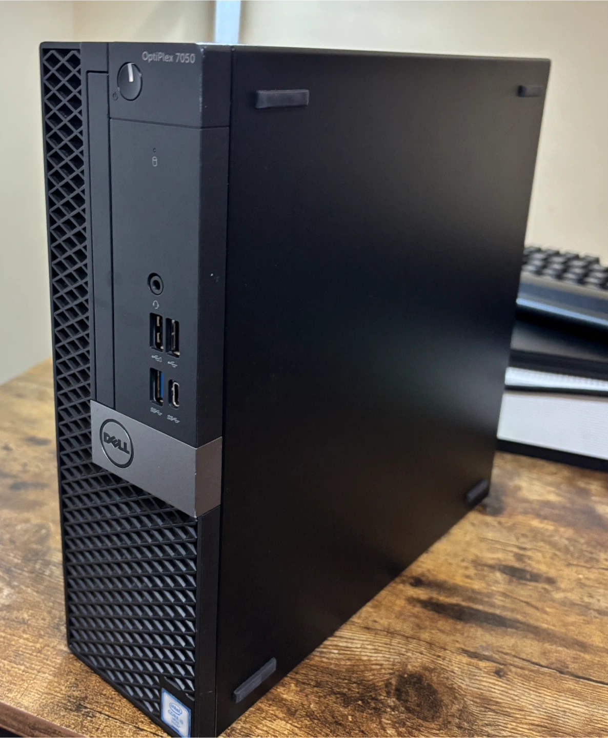 Dell OptiPlex 7050 Desktop PC + 16 GB Ram Stick
