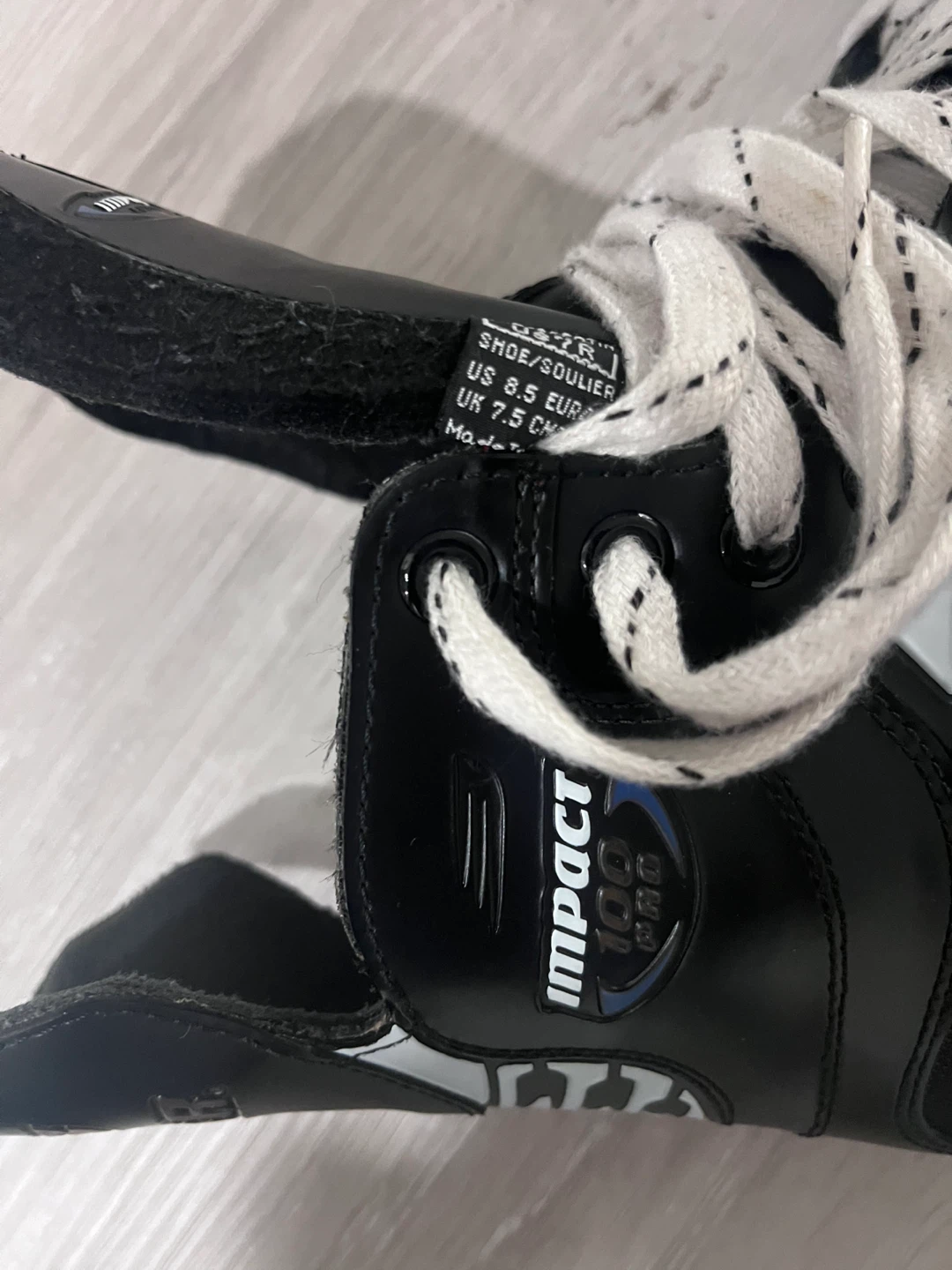 Bauer Ice Skates Size 7 (adult) - photo 4