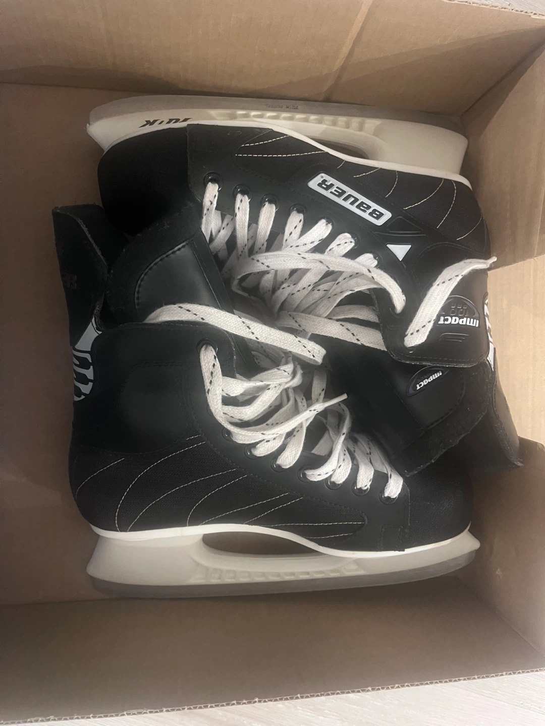 Bauer Ice Skates Size 7 (adult) - photo 3
