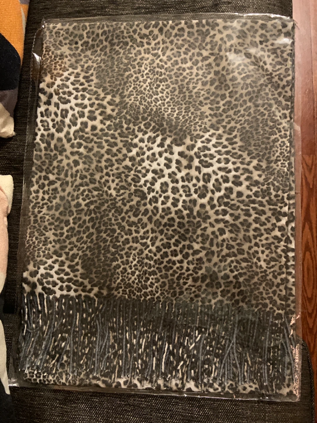 Double Sided Leopard Print/Grey Scarf/Shawl - photo 2