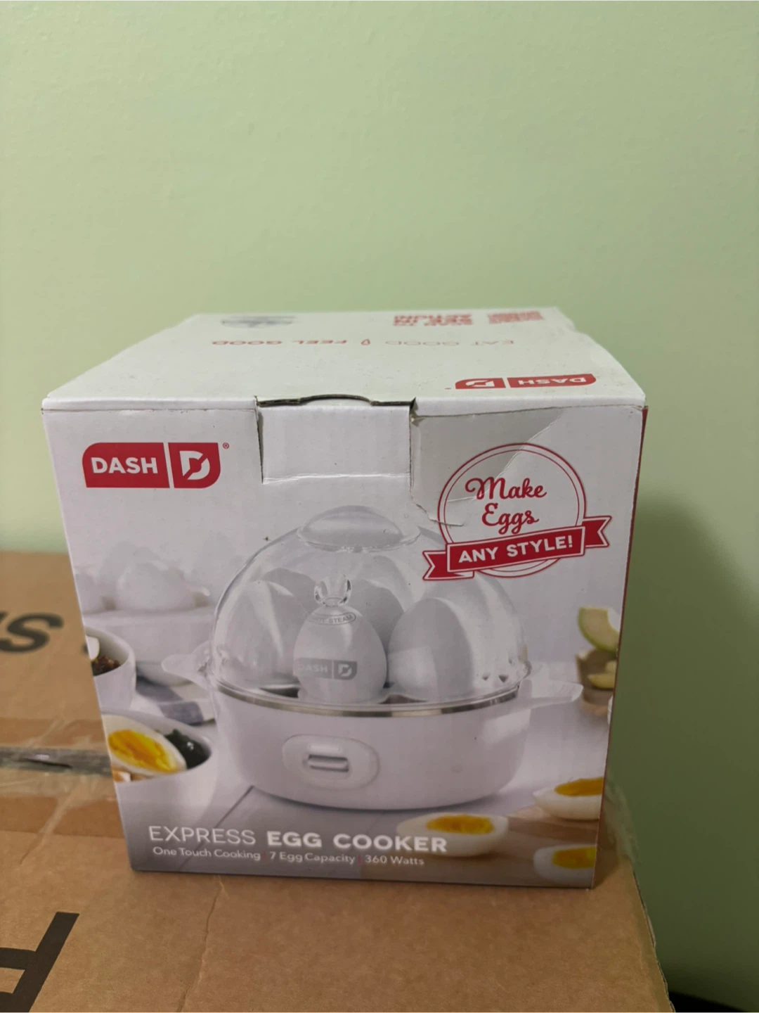 DASH Express Egg Cooker - New