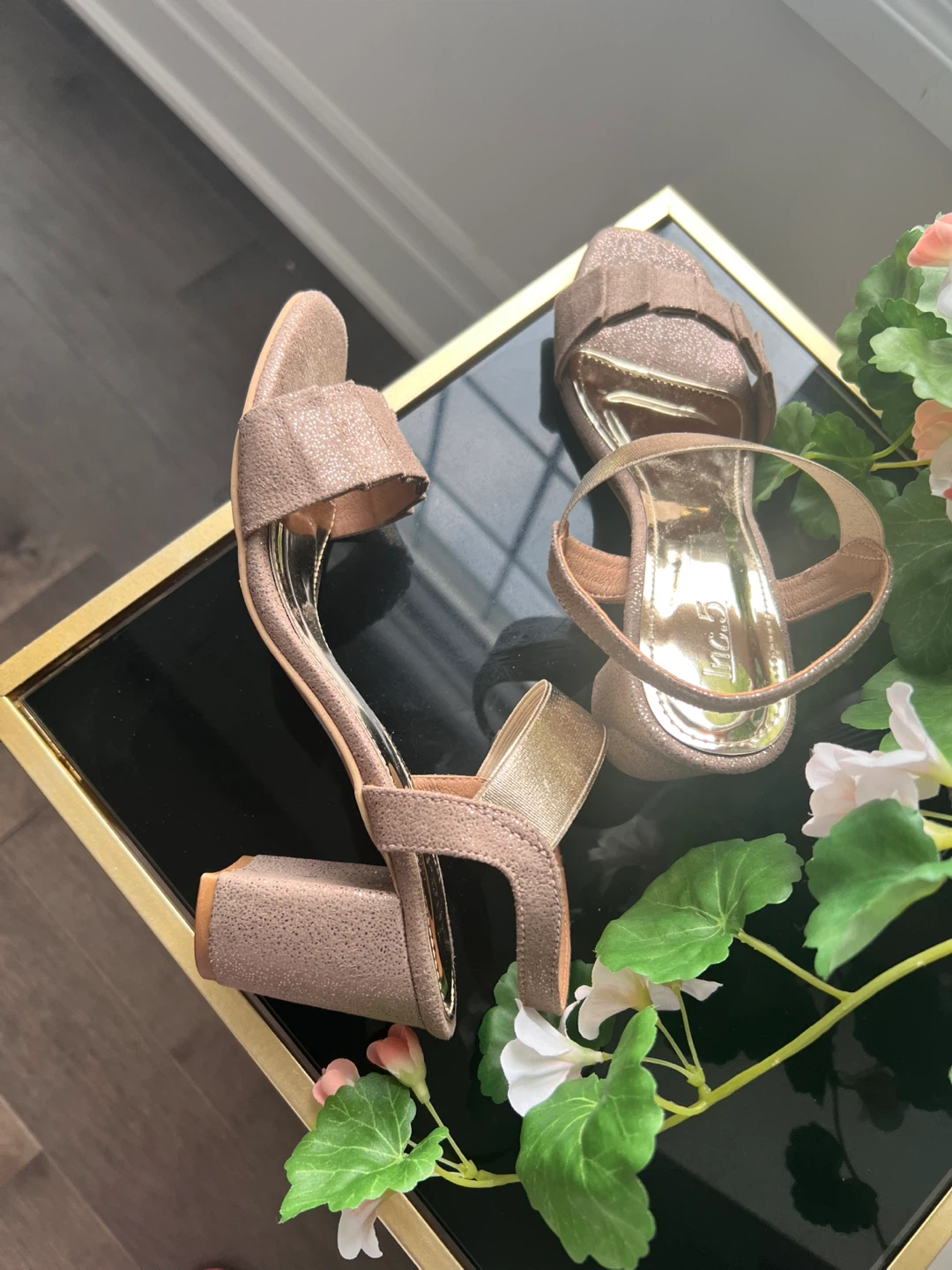 Inc.5 Chikoo and Gold shine Heels - photo 4