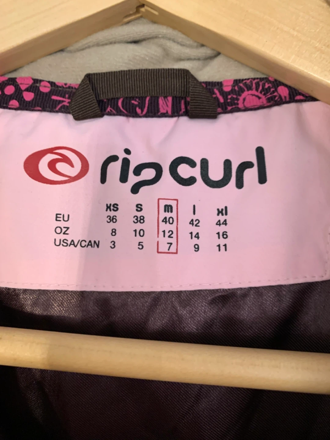Rip Curl Pink Winter Jacket - Size M (USA 7),pants and gloves - photo 5