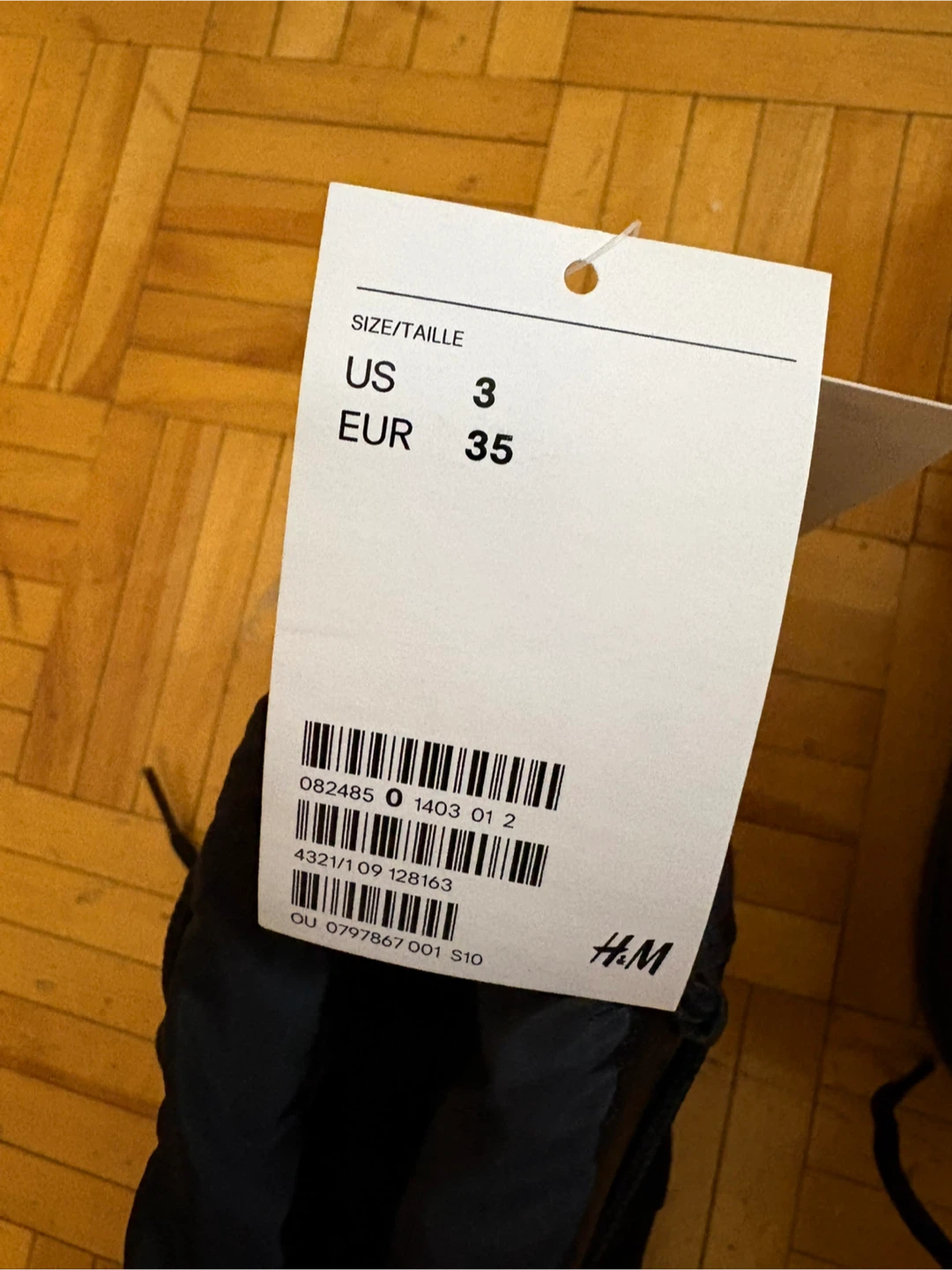 H&M Waterproof Black Boots - US Size 3 - photo 3