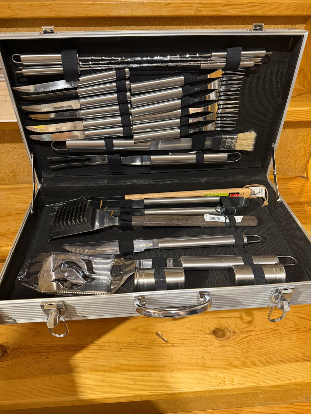 24pc BBQ set with case - photo 2